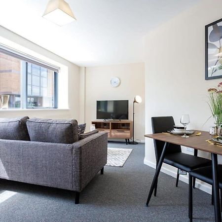 Stylish And Modern 1 Bedroom Apartment Manchester Bagian luar foto