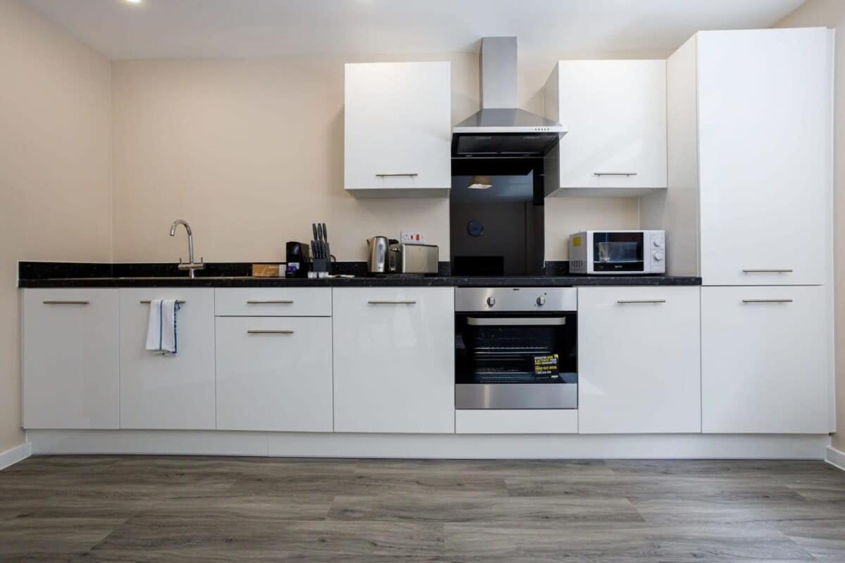 Stylish And Modern 1 Bedroom Apartment Manchester Bagian luar foto