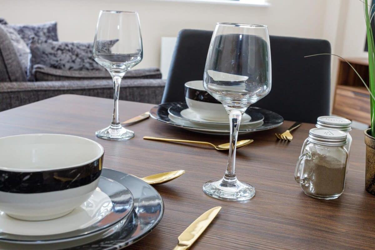 Stylish And Modern 1 Bedroom Apartment Manchester Bagian luar foto