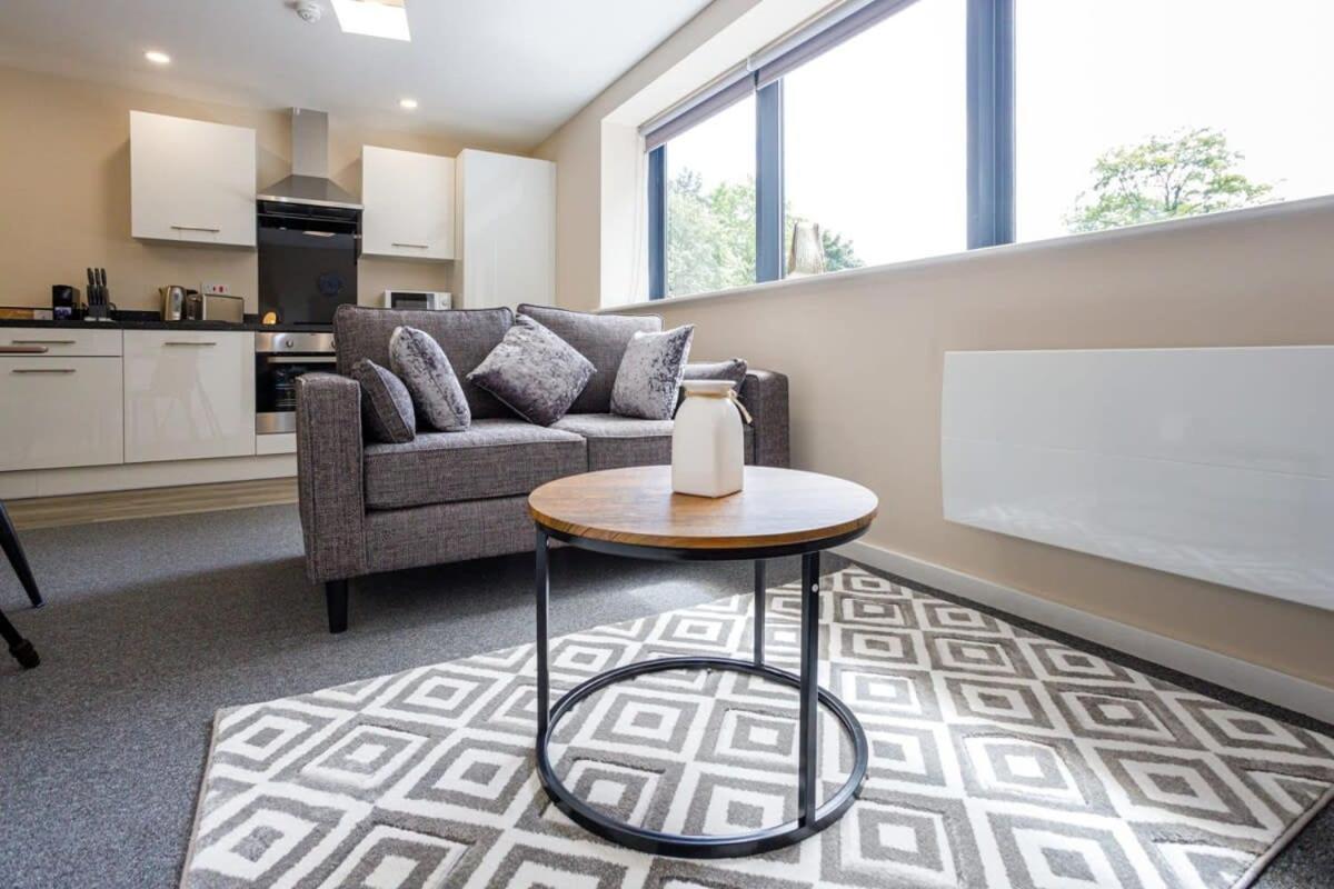 Stylish And Modern 1 Bedroom Apartment Manchester Bagian luar foto