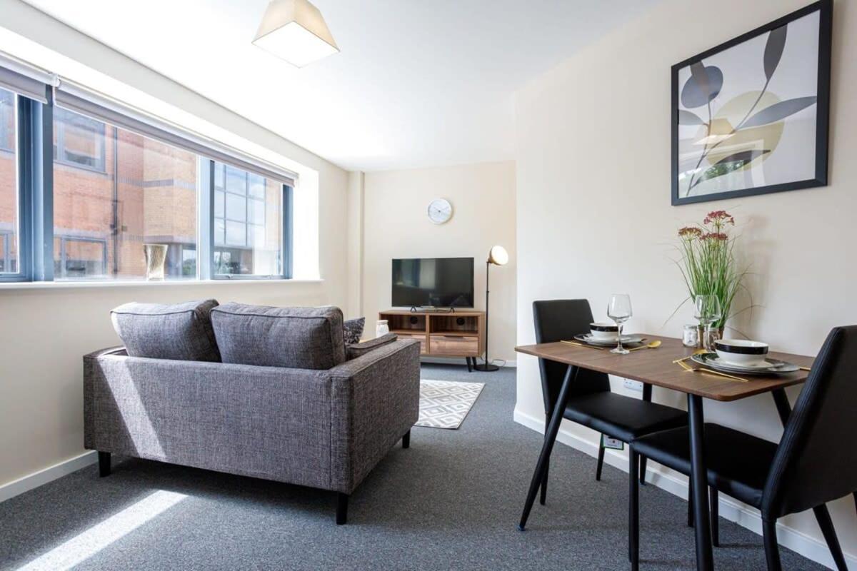 Stylish And Modern 1 Bedroom Apartment Manchester Bagian luar foto